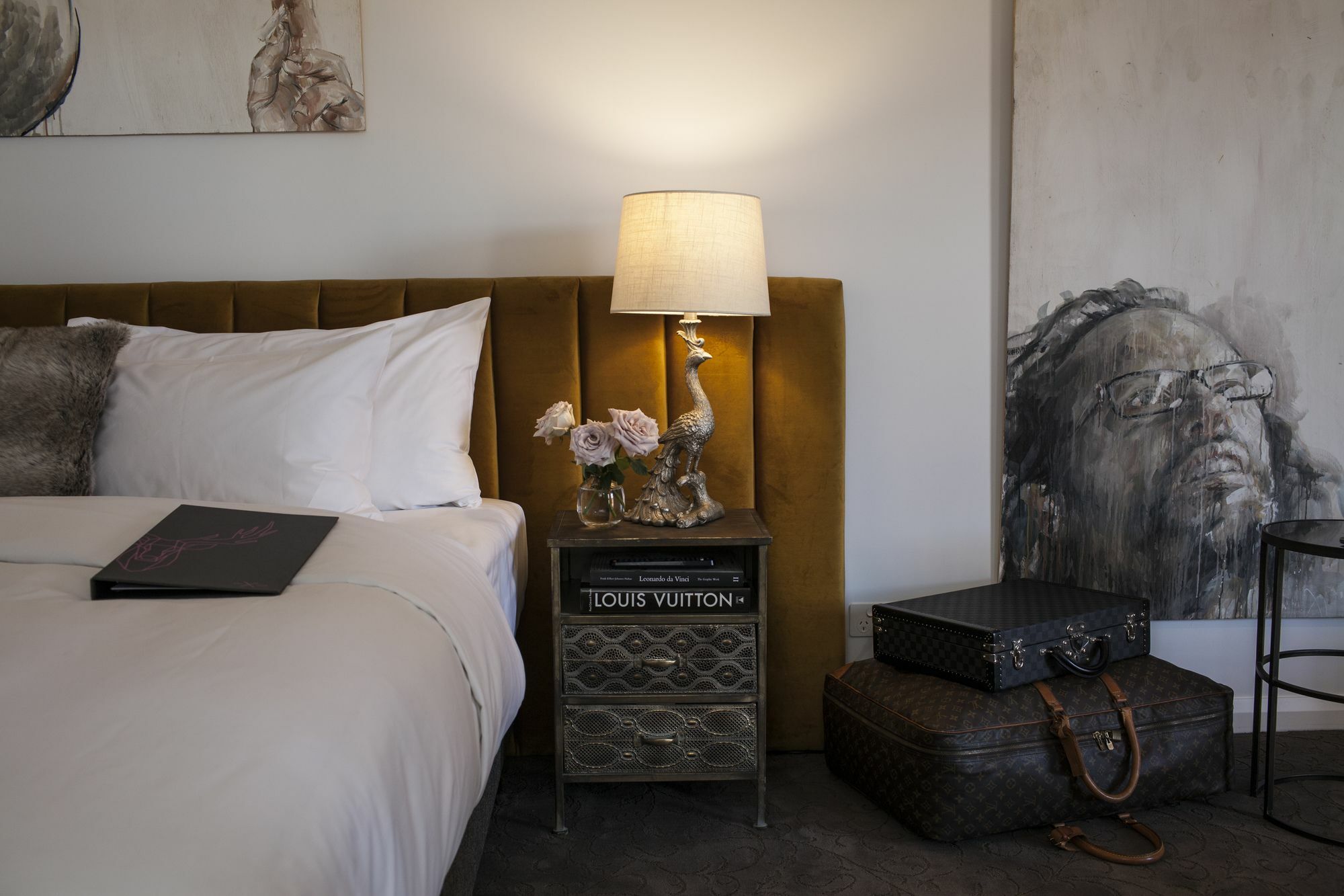 Daylesford Art Motel Superior Suites Exterior foto A bedroom at the Hotel
